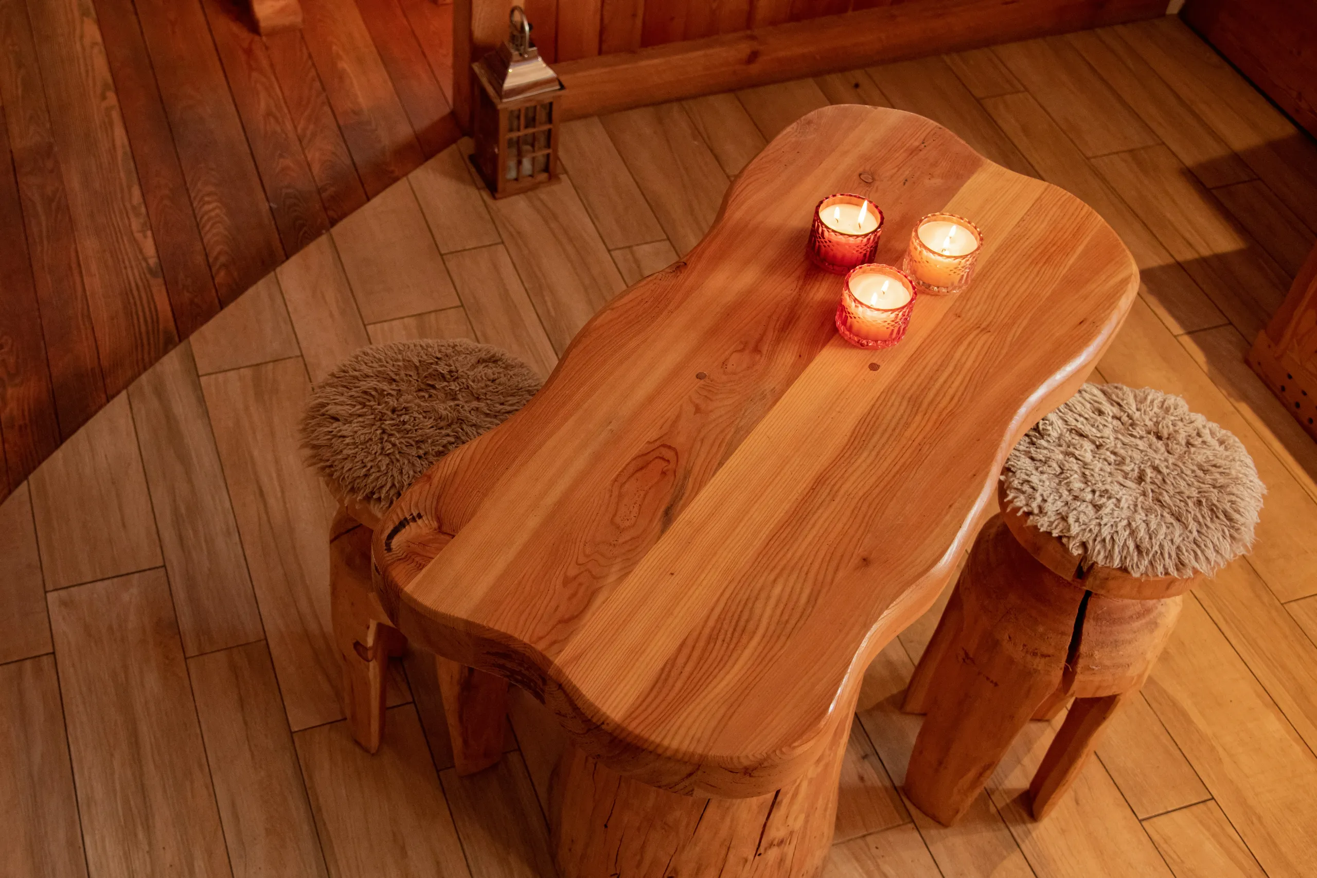 Mesa de roble a medida en el comedor
